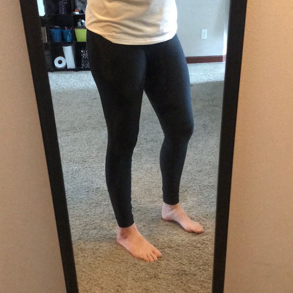 ISO these Nike Leggings! Please Help!